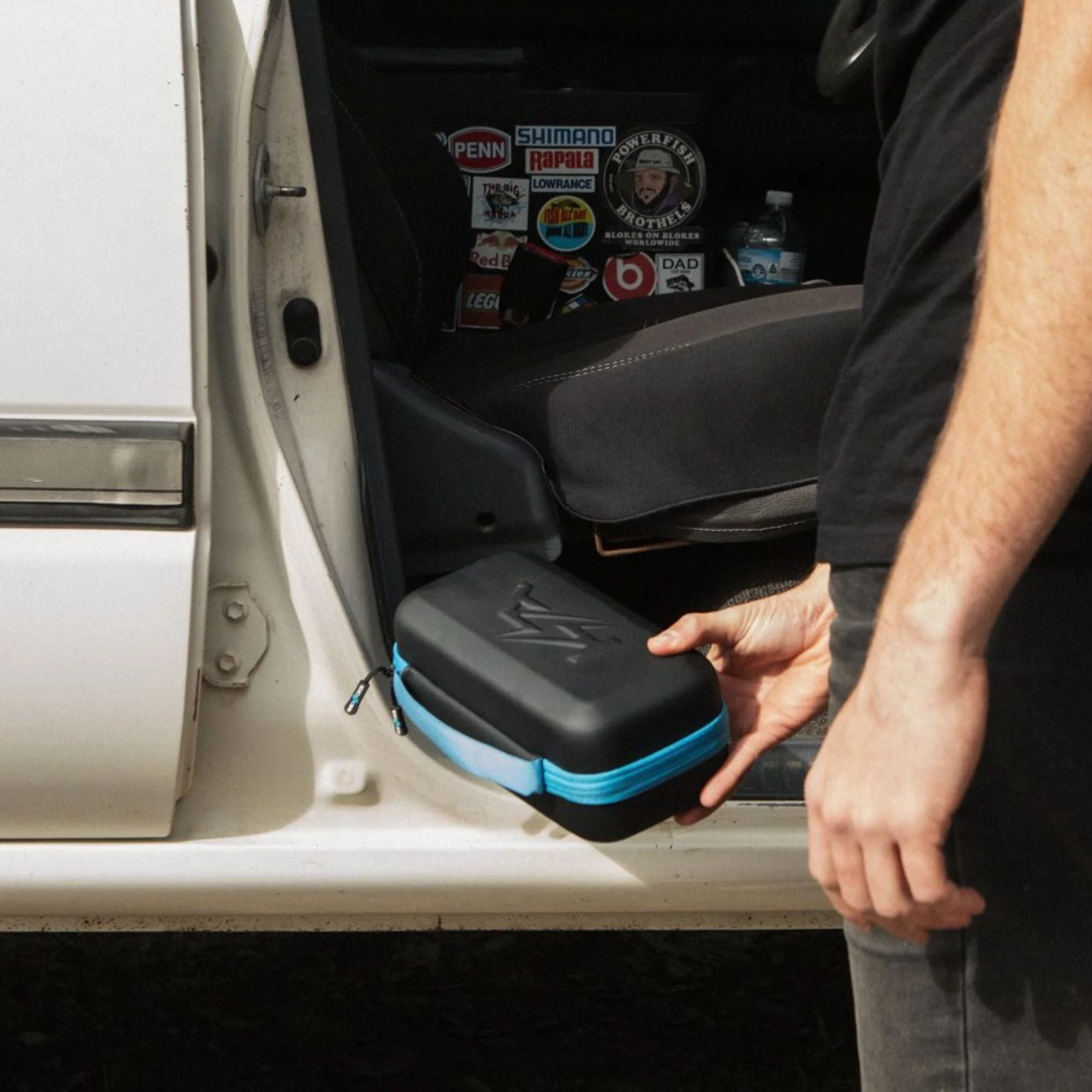 KickAss 12V, 1500A Portable Car Jump Starter with Power Bank - 3000A Peak - Image 4