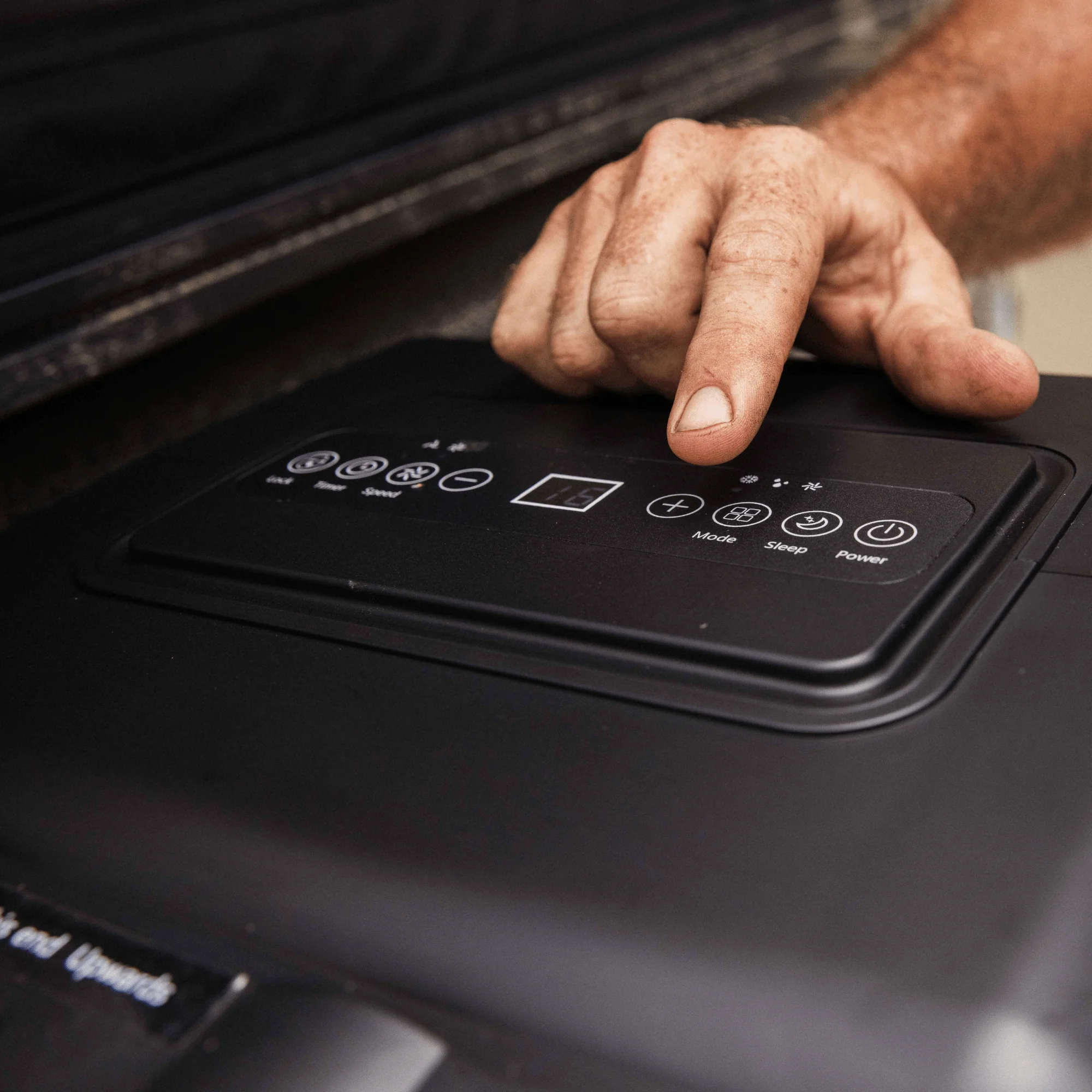 KickAss 240V Portable Air Conditioner for Camping - 400W - Image 3