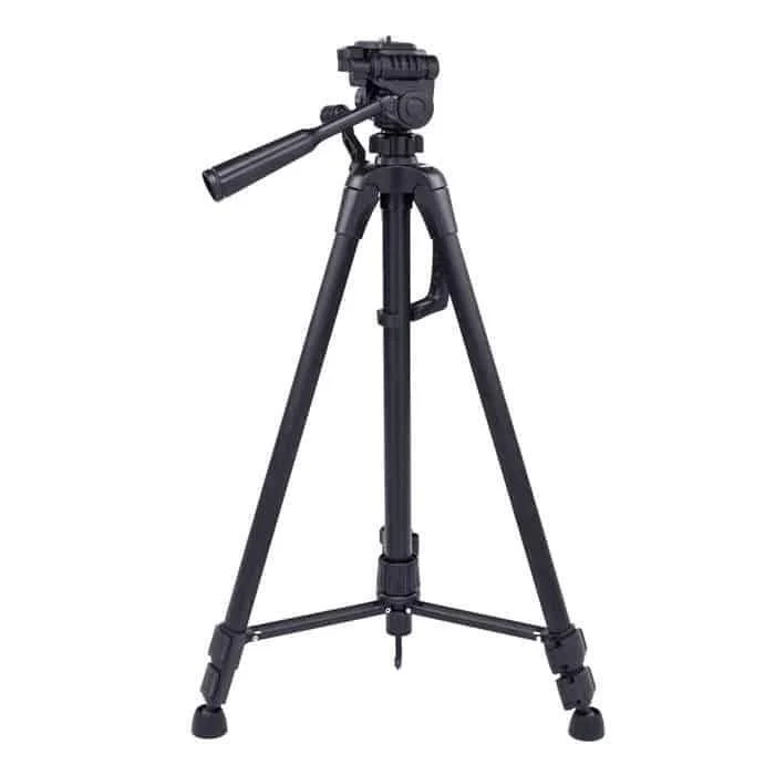 KickAss Projector Bundle with 84" Eyelet Screen, Tripod & Case - Image 4