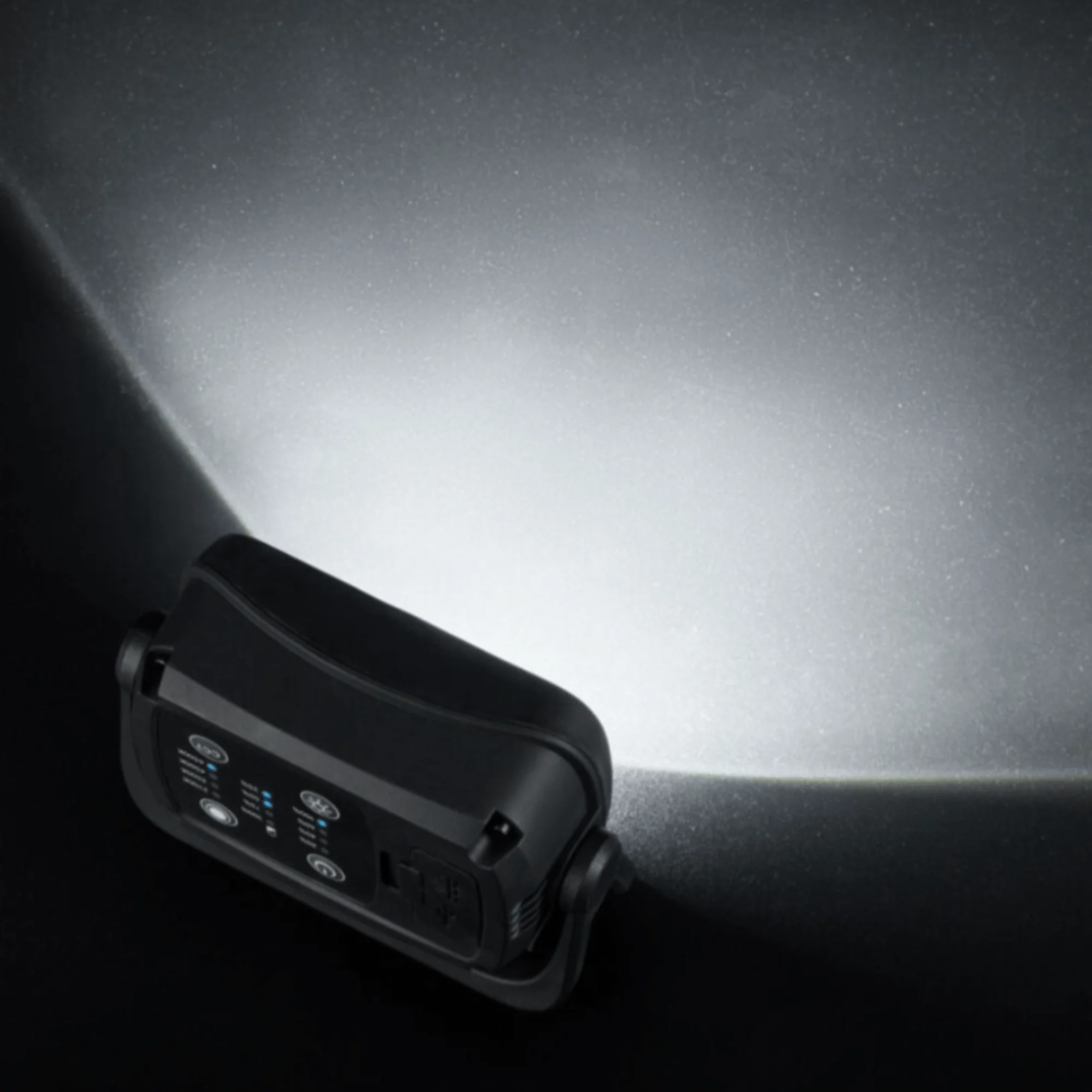 KickAss Ultra Bright Magnetic Work Light & Camping Light - 1800 Lumen - Image 9