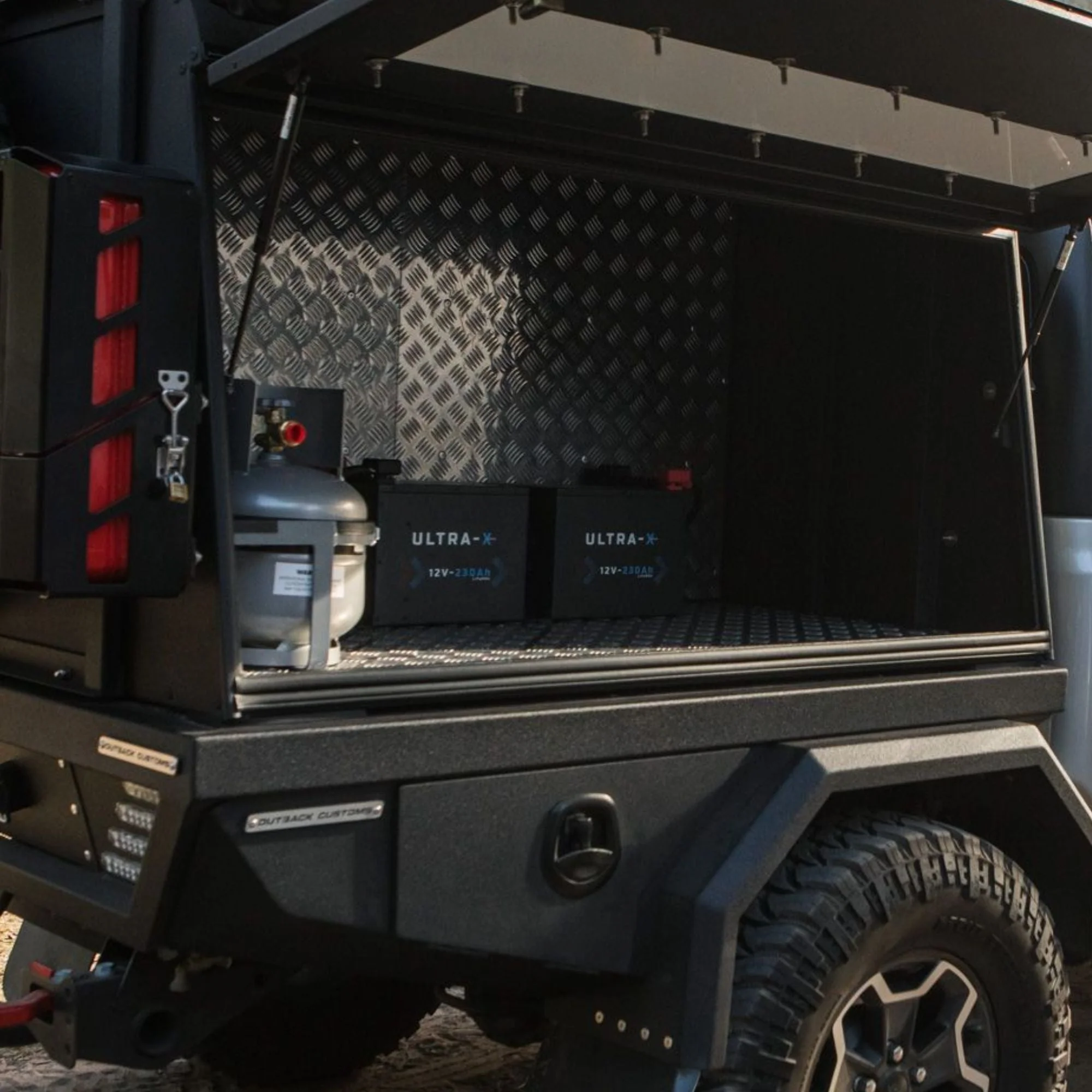 KickAss Smart 12V 230Ah Ultra-X Lithium Compact Deep Cycle Battery LiFePO4 - Image 3